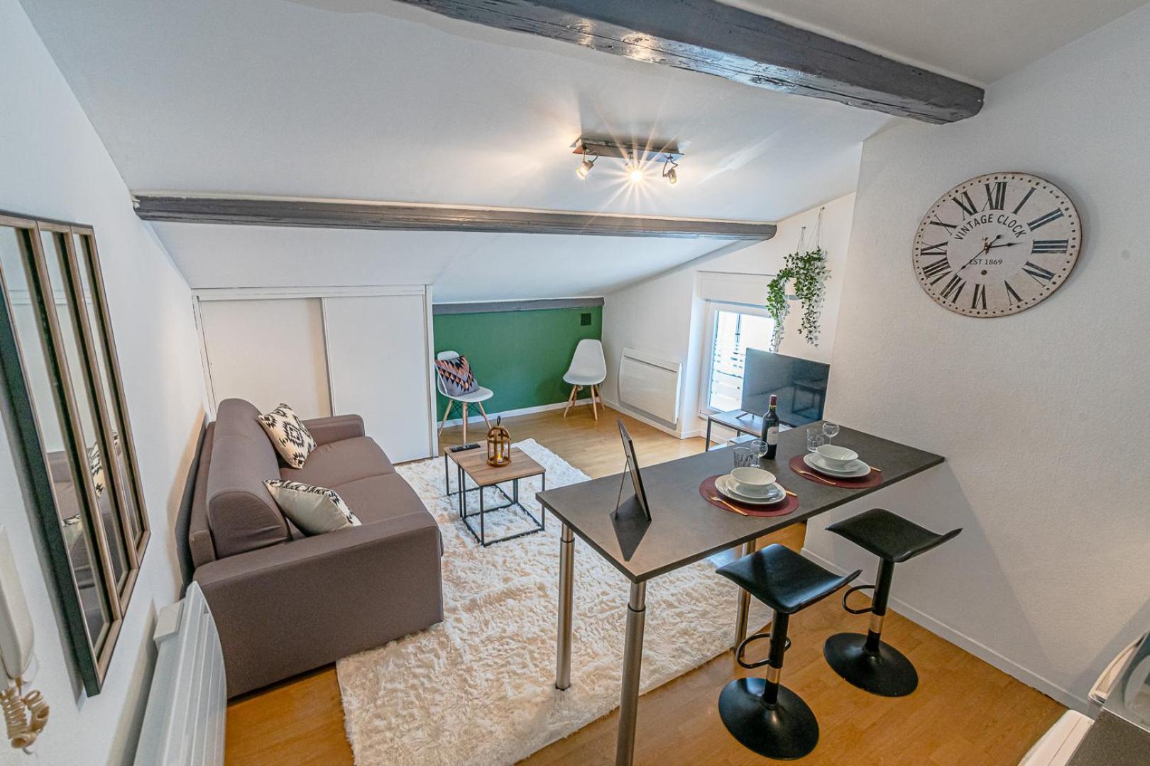 Studio & Appts - 1 A 4 Lits, 1 To 4 Beds - 1 A 7 Pers, 1 To 7 Pax - Confort, Flexibilite Hayange Bagian luar foto